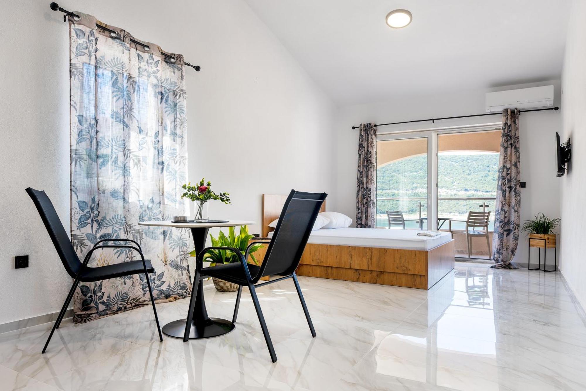 Apartmani Divna ネウム エクステリア 写真